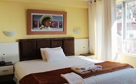 Kaaro Hotel Suite